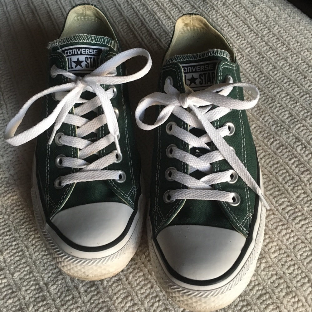 Converses Green Tennis Shoes - Picture 2 of 5